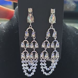 Irresistible Crystal Chandelier Drop Earrings - Clear